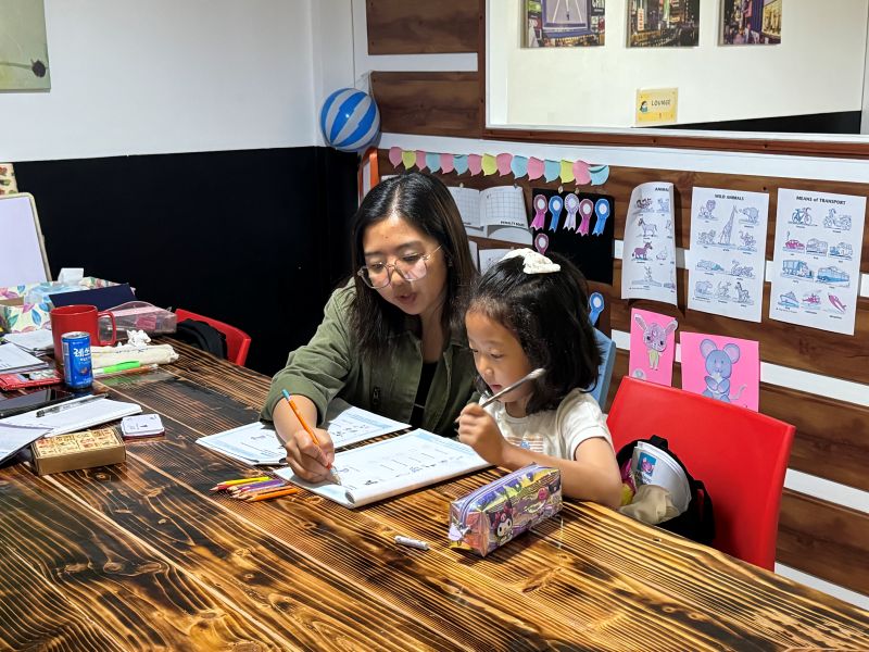 Aj-main-student_teacher-mtm-4