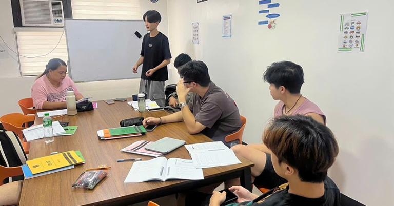 Môi trường tiếng Anh 24/7 — Học thật, Sống thật