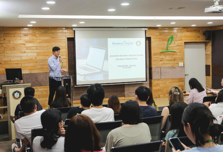 Chất lượng đội ngũ giảng viên và phong cách giảng dạy
